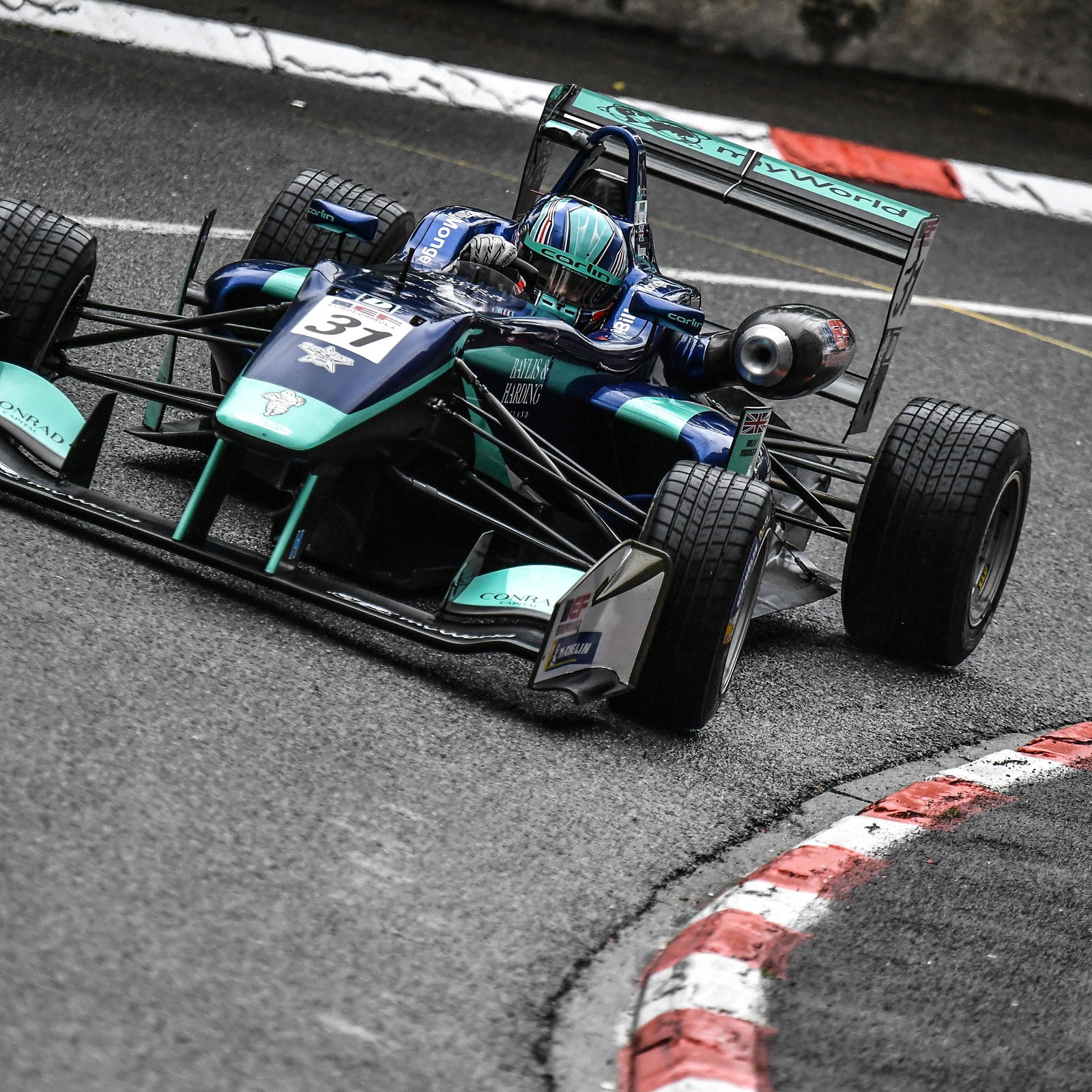 Benavides to make Formula 3 debut with Carlin in 2022